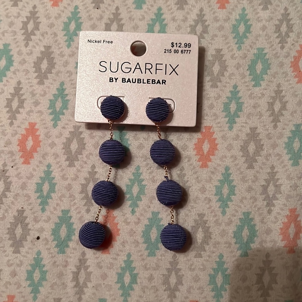 Un-Used Women’s Earrings